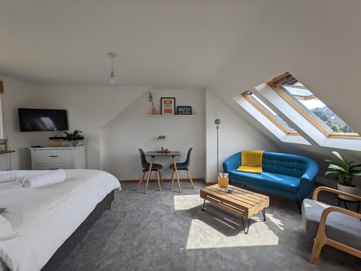 *Large Unique Retro Private Attic & Bathroom* Brighton Dış mekan fotoğraf